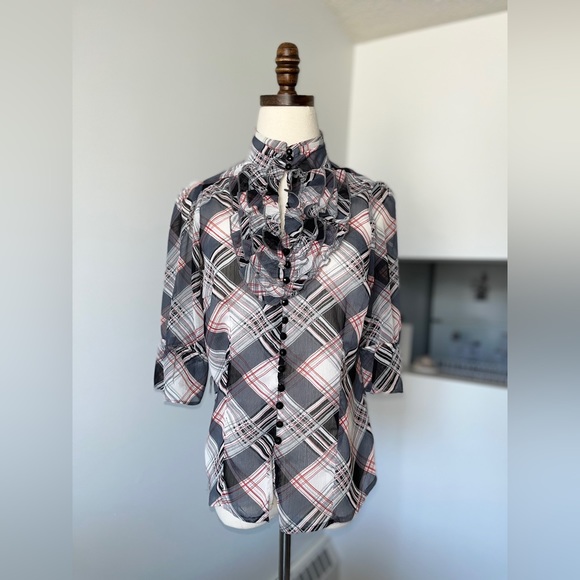 Classy Ruffled Vintage Style Blouse - Picture 2 of 8